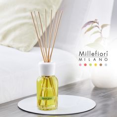 Lemon Grass A bright and sparkling perfume with a very fresh start. An energizing citrus combination of green lemon peel, bergamot and verbena leaves. Base notes: Moroccan Cedar Wood. Heart notes: White Peach, Orange Blossom. Head notes: Sweet Orange, Litsea Cubeba, Lemon Zest. www.millefiori.co.za Lemon Grass Diffuser Blends, Citrus Perfume Photography, Lemon Scented Perfume, Mancera Aoud Lemon Mint, Litsea Cubeba, Bergamot Orange, Green Lemon, Peach Orange