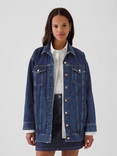 Over Chicago Clothes, Oversized Jean Jacket Outfit, Cute Jean Jackets, Oversize Outfit, Clothes Wishlist, Jean Jacket Outfits, Oversized Jean Jacket, Kacey Musgraves, Denim On Denim