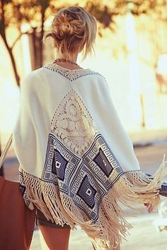 Ponchos. Moda Hippie, Fest Outfits, Mode Hippie, Estilo Hippie, Estilo Boho Chic, Mode Boho, Coachella Outfit, Bohol, Casual Styles