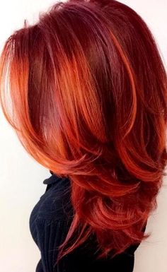 Shades Of Red Hair, Red Ombre Hair, Fall Hair Color Ideas, Orange Highlights, Colored Hair Tips, Violet Hair, Dark Red Hair, Bright Red Hair