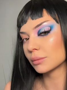 Alien Superstar Makeup, Cool Makeup Looks Creative Full Face, Trippy Makeup Looks, Trippy Makeup, Glitter Makeup Looks, Makeup Face Charts, Makeup Eyeshadow Palette, Rave Makeup, Work Makeup