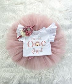 Onesie Cake, Fall 1st Birthdays, Gold Tutu, 1st Birthday Girl, Girl 2nd Birthday, First Birthday Themes, Birthday Girl Outfit, Cake Smash Photos