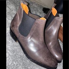 Brown Leather Frye Jillian Chelsea Boots, Great Condition! Frye Jillian Boots, Frye Shoes, Boots Booties, Chelsea Boots, Bootie Boots, Brown Leather, Chelsea, Ankle Boot, Ankle Boots