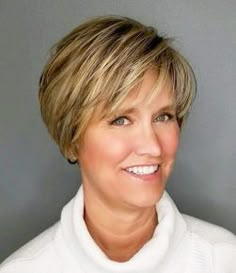 New Short Haircuts, Best Short Haircuts, Penteado Cabelo Curto, Short Haircut, Haircuts For Fine Hair, Feathered Hairstyles, Short Hair With Layers