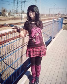 Rawring 20s, Cringe Culture, Perky Goth, Emo Scene Outfits, Scene Dress, Ibuki Mioda, Fashion 2000s, Scene Core