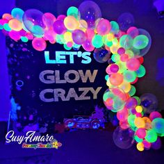 glow in the dark party decorations with balloons