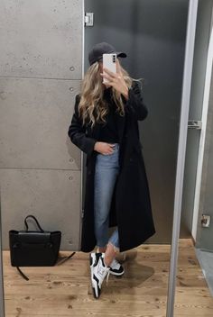 Sasha Rebecca, Outfits 30s, Cap Code, Fashion Travel Outfit, Wardrobe Tips, Outfits Chic, Nice Style, Athleisure Outfits