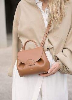 Sezane Boots, Bag Obsession, Cheap Bags, Day Bag, Looks Style, Looks Vintage, Casual Bags, Fashion Handbags, Cloth Bags