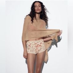 Nwt Zara Ecru Knit Crochet Shorts Blog Fav Size S Color Beige Cream Brand New With Tags Blog Fav - Out Of Stocks Zara Ecru Knit/Crochet High Waisted Shorts With Side Hidden In -Seam Zipper Size S Shorts De Zara Agotados Virales En Crochet Nuevos Con Etiqueta Talla S The Object In Question Is New With Tags And It Is In Good Condition And I Tried To Take As Many Photos As Possible To Give The Most Truthful Version Of The Object But Even With A Camera It Is Impossible To Capture Every Little Detail Summer Stretch Pointelle Knit Bottoms, Summer Pointelle Knit Bottoms, Bohemian Beige Pointelle Knit Crochet Top, Bohemian Beige Crochet Top With Pointelle Knit, Summer Beige Bottoms With Crochet Trim, Beige Summer Bottoms With Crochet Trim, Beige Bottoms With Crochet Trim For Spring, Beige Crochet Trim Beach Bottoms, Spring Beige Bottoms With Crochet Trim