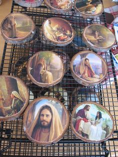 Primary Christmas Gifts, Relief Society Christmas, Super Saturday Crafts, Lds Christmas, Easter Tree Ornaments, Christ Centered Christmas, Log Slices, Tree Slices