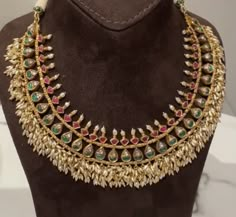 Antique Necklace Gold, Silver Jewelry Accessories, Antique Necklaces Design, Gold Jewelry Outfits, Black Beads Mangalsutra Design, Gold Necklace Indian Bridal Jewelry