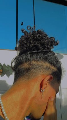 Undercut Curly Hair Long, Taper Fade Long Hair, Curly Hair Taper, Long Curly Hair Men, Long Curly Haircuts