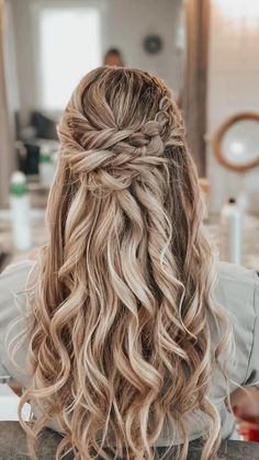 Hair Baddie Hairstyles, Bridal Wedding Hairstyles, Hair Baddie, Half Up Half Down Bridesmaid, Braid Half Up Half Down, Braided Half Updo, Half Up Wedding Hair, Cute Hairstyles For School