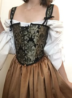 Peasant Bodice, Dramatic Skirt, Peasant Costume, Old Fashion Dresses, Ren Fair, Historical Dresses, Historical Clothing