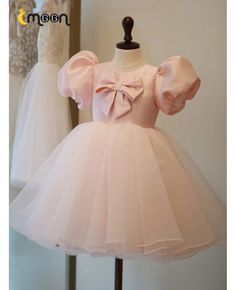 Buy retro pink bubble sleeved tulle party dress for little girls high quality at affordable price online. Free shipping and pro custom service since 2009. Pink Cute Flower, Cheap Hoco Dresses, Burgundy Prom Dress Long, Cheap Wedding Dress Boho, Cheap Lace Wedding Dresses, Prom Dresses Burgundy, Sparkle Prom Dress, Tulle Party Dress