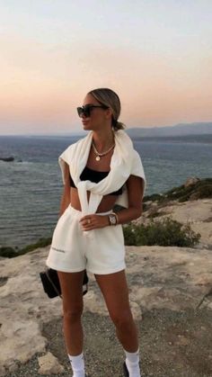 European Beach, Cute Outfits Casual, Summer Outfits Curvy, Korean Summer Outfits, Beachy Outfits, Summer Outfits Black, Summer Outfits Women Over 40, Skandinavian Fashion, Summer Outfits For Moms