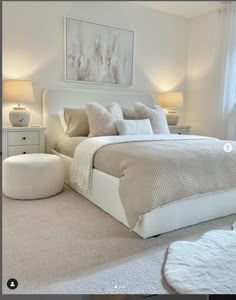 Neutral tones, nice cushions and well placed throw Clean Girl Room, Modern White Bedroom, Neutral Bedroom Decor, Classy Bedroom, Bedroom Decor Cozy, Bedrooms Ideas, Bedroom Layouts