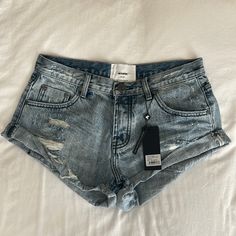 Brand New, Ordered The Wrong Size. Purchased From Revolve - Pictured Is Me In The Right Size After I Cut The Sides To Make Them Longer :) Rocky Blue, Teaspoon Shorts, Short Ombre, One Teaspoon Shorts, Black Jean Shorts, Acid Wash Denim, Distressed Jean Shorts, Denim Cutoffs, Cut Off Jeans