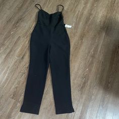 Nwt Bcbg Maxazria Black Womens Size Small Pants Jumpsuit(Back Clasp Needs Fixed - See Pic) - Sweetheart Neck, - Adjustable Spaghetti Straps, - Hidden Back Zip Closure, - Strappy Open Back Sleeveless Fitted Pantsuit For Going Out, Going-out Fitted High Waist Pantsuit, Fitted High-waisted Pantsuit For Going Out, Fitted High Waist Pantsuit For Going Out, Party Overalls With Fitted Stretch, Fitted Party Overalls, Fitted High-waisted Jumpsuits And Rompers For Party, Fitted Overalls For Workwear, Elegant Fitted Overall Pants