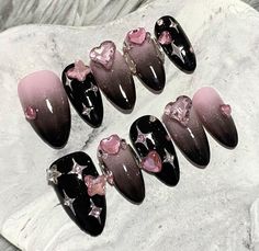 Black And Pink Nails Designs, Nail Pink And Black, Nail Art Black Aesthetic, Cute Black Nail Designs, Pink And Black Nail Art, Nails Black And Pink, Press In Nails, Nails Pink And Black