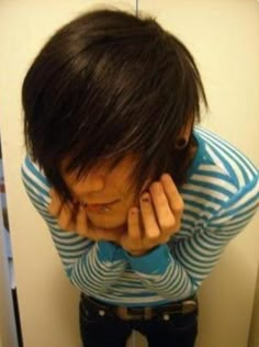 Dude yous cute Emo Scene Hair Boy, Scene Boy Hair, Emo Boys 2000s, Scene Kid Hair, Emo Dude, Emo Scene Boys, Emo Boy Hair, Scene Guys, Emo Emo