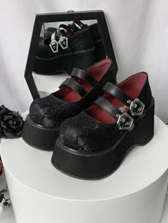 Double Buckle Straps Lace Black Punk Mary Janes Mary Jane Platform Shoes, Goth Shoes, Punk Shoes, Punk Accessories, Black Punks, Funky Shoes, Platform Mary Janes, Style Punk, Gothic Punk