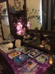 Tarot Space Decor, Space Witch Aesthetic, Tarot Aesthetic, Spiritual Space, Witch Core, Crystal Vibes