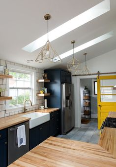 an image of a kitchen that is on the appliance page for real estate