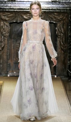 Valentino Chifon Dress, Toni Garrn, Spring Couture, Couture Collection, Fancy Dresses, Primavera Estate