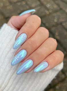 23+ Stunning Blue Snowflake Nails You'll Want To Try This Winter! Blue Chrome Nails, Winter Nails Acrylic, Cute Christmas Nails, Easy Nails, Christmas Gel Nails, Her Nails, Christmas Nails Acrylic