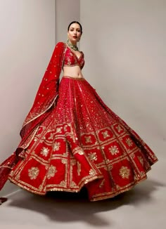 Deewani Bridal Lehenga Set Prevasu - Fabilicious Fashion Lehengas Designs, Indian Wedding Dress Traditional, Embroidered Bridal Lehenga, Lehenga And Blouse, Lehenga Bridal, Bridal Lehenga Designs, Latest Bridal Lehenga, Bridal Theme, Wedding Lehenga Designs