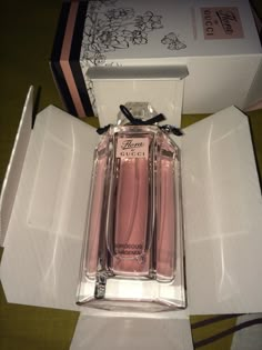 Gucci Perfume Snapchat Story, Gucci Perfume Aesthetic, Gucci Perfume For Women, Gucci Flora Perfume, Flora By Gucci, Gucci Flora Gorgeous Gardenia, Parfum Gucci, Flora Gucci, Gucci Perfume