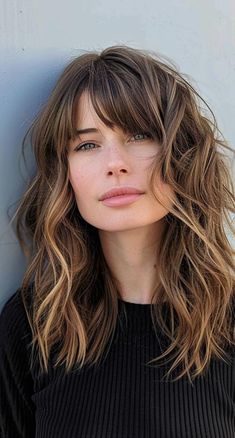 Discover the top blonde fall color trends for 2024 to elevate your style. 🍁✨ #FallHairColors #BlondeHairTrends #AutumnBlonde #BlondeInspo #SeasonalHair #ChicBlondeStyles #WarmBlondeShades #HairColorIdeas #FallBeauty #BlondeTransformation Bangstyle Hair Long Oval Face, Medium Length Hair And Bangs, Medium Length Haircut With Fringe, Face Framing Curtain Bangs Medium Hair, Medium Length Haircuts With Bangs, Bangs Medium Hair, Medium Haircuts With Bangs, Lazy Girl Hairstyles, Trendy Haircuts Medium