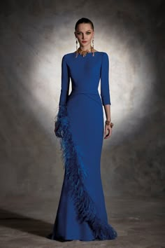 Blue Mother Of The Bride, Dress With Feathers, Prom Dresses Elegant, Long Sleeve Evening Dresses, Gala Dresses, Mother Of Bride, Crepe Dress, Mermaid Dress, Party Gowns