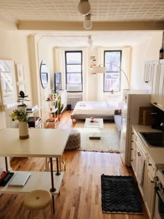 an apartment is featured in the new york times on instagram, which also features photos and videos