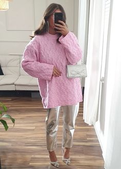 Silver Jeans Outfit, I Love Pink, Smart Casual Women, Metallic Pants, Coachella Outfit, Trendy Fall Outfits, Trendy Fall, Womens Clothing Stores, Business Casual Outfits