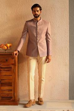 Mens Outfit For Sisters Wedding, Rajputi Jodhpuri Suits For Men, Prince Collar Suit For Men, Men Bandhgala Suits, Rajputi Dress For Men, Bandhgala Suit Men Wedding, Prince Suit For Men Wedding