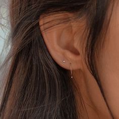 Minimal Ear Piercings, Nose Piercing Ideas, 2nd Ear Piercing, 2 Ear Piercings, Double Lobe Piercing, Second Ear Piercing, Double Ear Piercings, Ear Piercing Studs