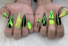 Stilleto Nails Designs, Crazy Nail Designs, Neon Green Nails, 2023 Nails, Stiletto Nail Art, Punk Nails