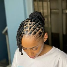 Short Loc Ponytail Styles Dreadlocks, Dreadlock Styles For Women Black Locs Natural Hair, Dreads Hairstyles For Women Black, Dreadlocks Styles For Ladies, Lock Updo Dreadlocks, Dred Lock Styles For Women Mohawk, Dreadlocks Styles For Women Black, Loc French Roll Updo