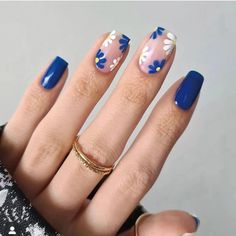 PRICES MAY VARY. 【24Pcs Nails】- You will get 24Pcs false nails, 1 tube of nail glue, only 3 minutes, you could get the same glitter effect by yourself instead of spending half an hour and paying for the expensive manicure service in the nail salon. 【Long-lasting False Nails】- Our fake nail are made from high quality ABS material,which is friendly environmental, safe and non-toxic and not easy to chip or break, which can cover your native nails very well, strong enough to last for 1-3weeks. Giving you a a safe and comfortable manicure experience. 【12 Different Sizes】: The nail tips come with 12 different sizes that fit for most of nails. It is individually numbered 0-11 that easy to keep track and convenient to choose the suitable size that fits your nails. They can be customized DIY trim i August Nails, Blue And White Flowers, Kiara Sky, Short Fake Nails, Easy Nails, Fake Nails With Glue, Blue Nail Designs