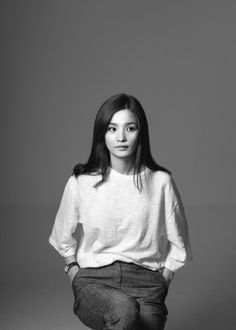 Profile Photo, Korean Actors, Actors & Actresses, Portrait Photography, Fashion Inspo, Long Sleeve Blouse, Turtle Neck, Actresses