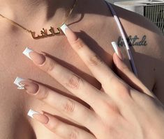 Gold Acrylic Nails, Graduation Nails, Girly Acrylic, Colored Acrylic Nails, Basic Nails, Girly Acrylic Nails, Spring Nail Designs, Soft Nails