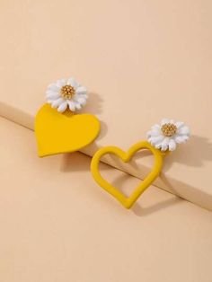 Rajutan Sandal, Womens Earrings Studs, Heart Flower, Daisy Earrings