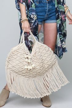 Macrame Canvas Shoulder Bag - Hippie Vibe Tribe Macrame People, Beachy Bag, Shell Tassels, Macrame Purse, Sac Diy, Fringe Handbags, Macrame Boho, Cowrie Shells, Micro Macramé