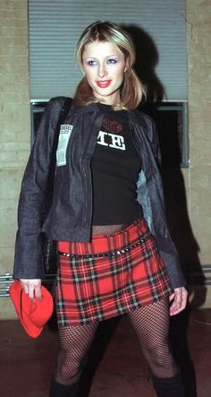 1990s Fashion Grunge, 1990s Fashion Trends, 2000s Punk, Pop Punk Fashion, Fashion 90s, Evolution Of Fashion, 1990s Fashion, The 2000s