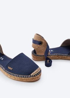 Stylish Flat Shoes, Spanish Espadrilles, Espadrille Flats, Lace Up Espadrilles, Comfy Jeans, Comfortable Flats, Flat Espadrilles, Natural Jute, Perfect Shoes