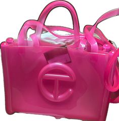 Telfar Bag Collection, Girly Bags Aesthetic, Sprayground Tote Bag, Telfar Bags, Branded Shopping Bags, Marc Jacobs Snapshot Bag, Telfar Bag, Purse Ideas, Pink Bags