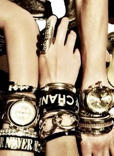 Accessory Inspo, The Bling Ring, Bracelets And Rings, Gold Girl, Rock Chic, Stockholm Fashion, Jewelry Lookbook, Jewelry Inspo