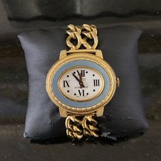 Beautiful Chain Watch Runs Great. This Is A Vintage Watch Well Constructed. Made In Swiss! One 1/8 Inch In Diameter / 9” In Length Chain Watch, Lucerne, One 1, Vintage Accessories, Vintage Watches, Accessories Watches, Wrist Watch, Vintage Ladies, Women Accessories